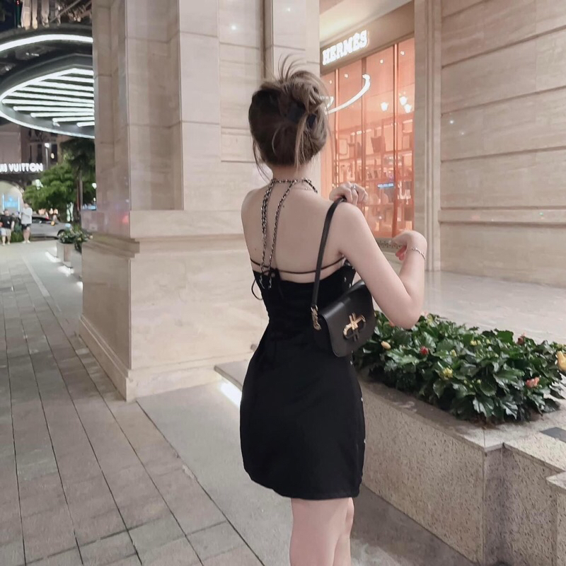 ĐẦM ỐNG ĐEN ĐÍNH ĐÁ THÂN