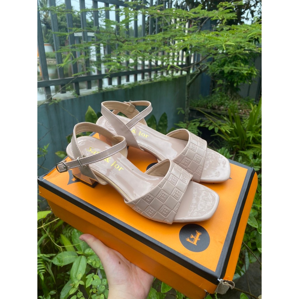 Dép cao gót nữ màu kem mẫu quai hậu gót vuông bền đẹp, Thời Trang ,Dép cao gót nữ tinh tế sang trọng