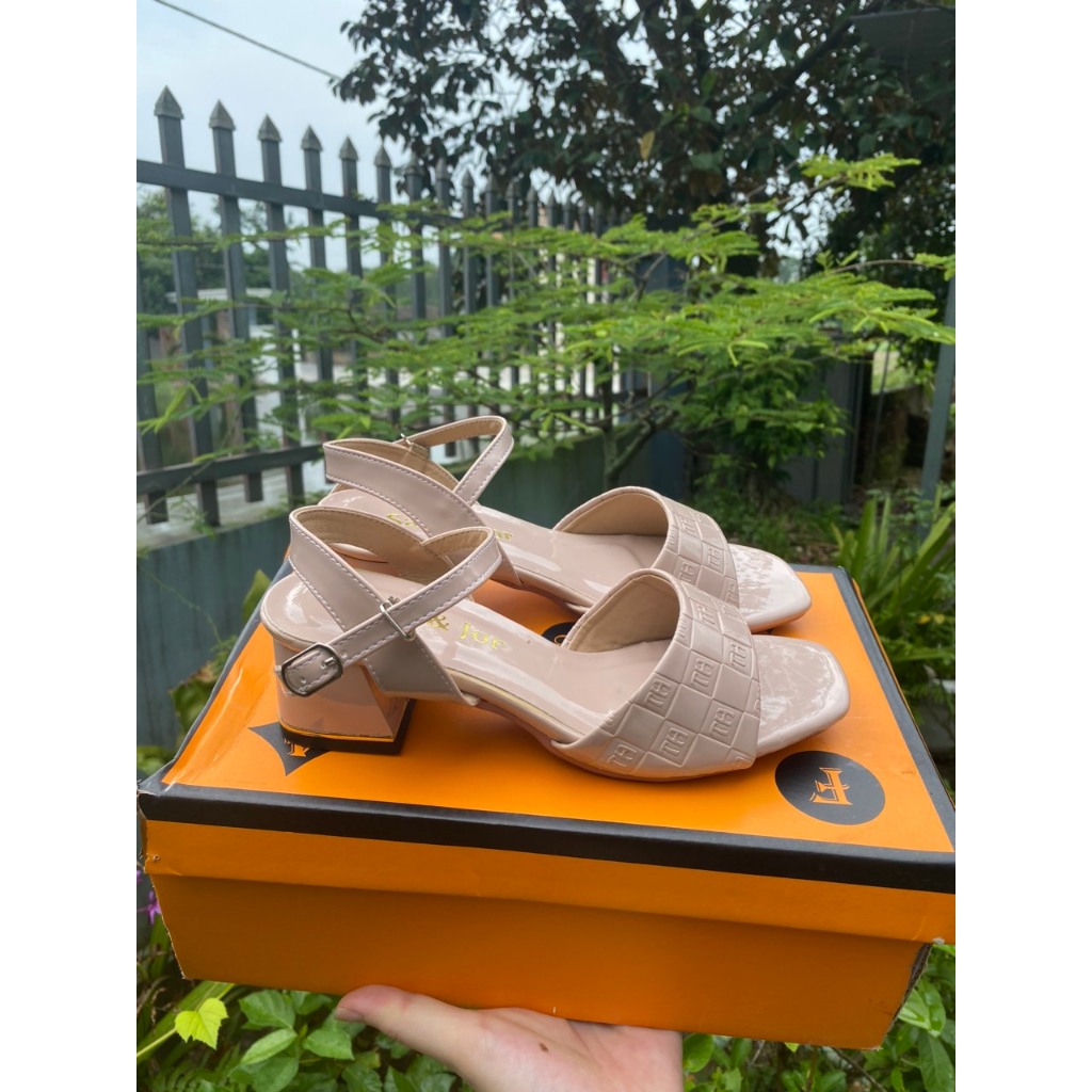 Dép cao gót nữ màu kem mẫu quai hậu gót vuông bền đẹp, Thời Trang ,Dép cao gót nữ tinh tế sang trọng