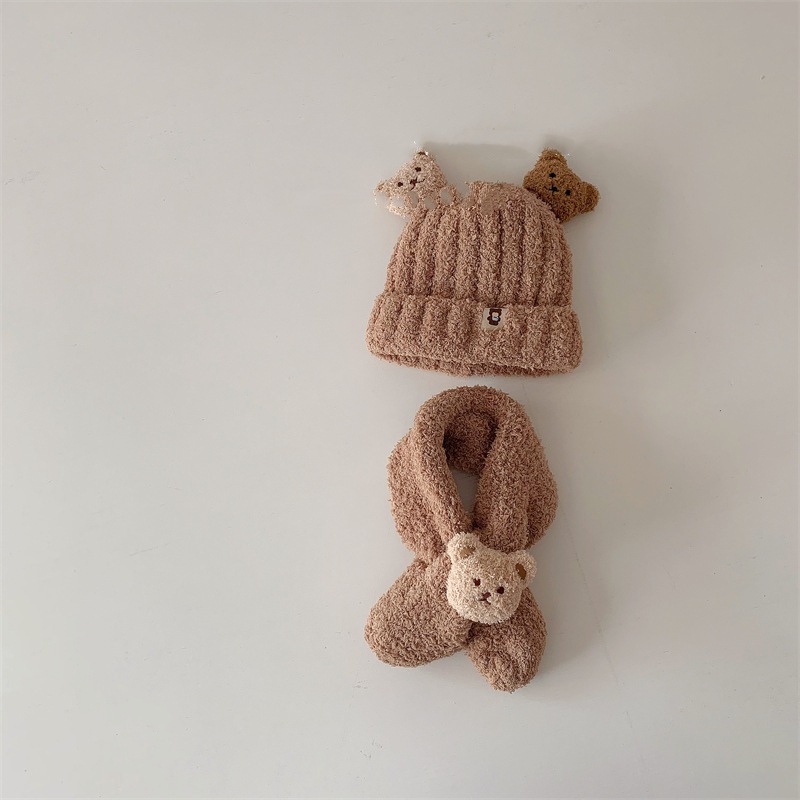 Combo mũ + khăn len lông cừu đính mặt gấu cho bé trai bé gái phong cách Hàn