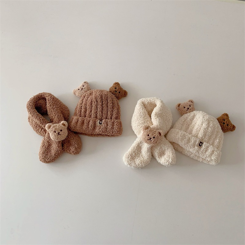 Combo mũ + khăn len lông cừu đính mặt gấu cho bé trai bé gái phong cách Hàn