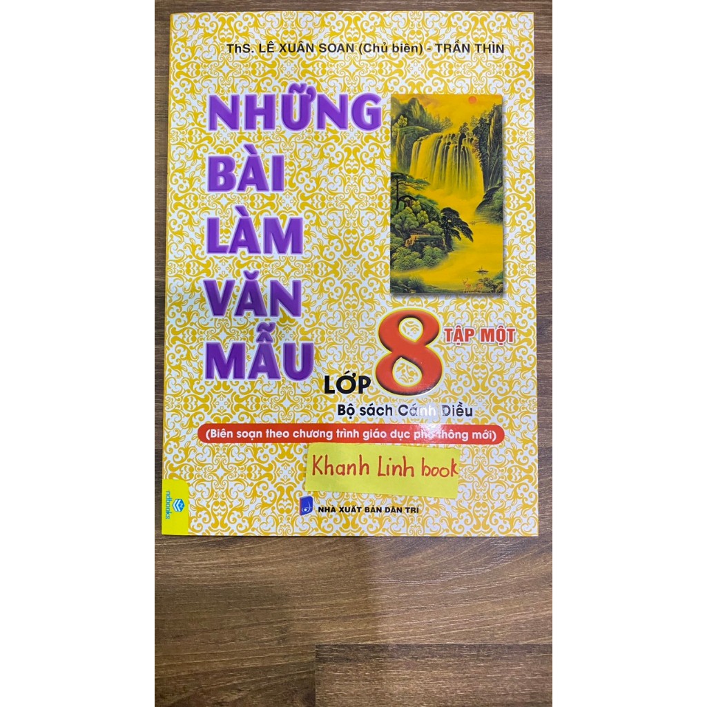 Sách - Những Bài Làm Văn Mẫu Lớp 8 - tập 1