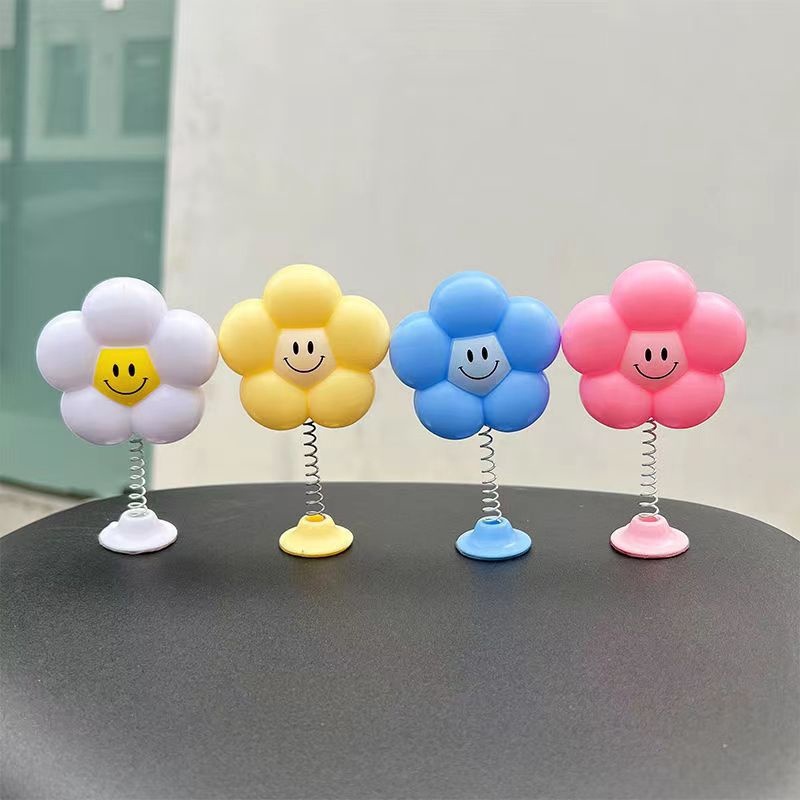 Bông Hoa Lò Xo Gắn Nón Bảo Hiểm, Trang Trí Xe Nhiều Màu Xinh Xắn Cute