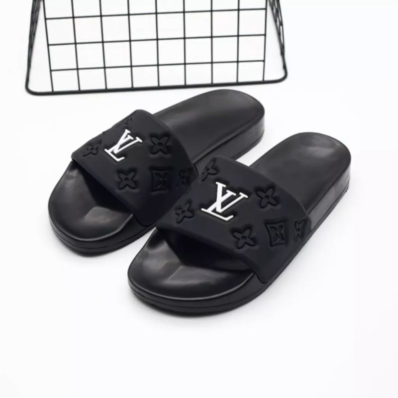 Dép nam quai ngang lv chữ nổi sắc nét ,đế pu êm chân mẫu