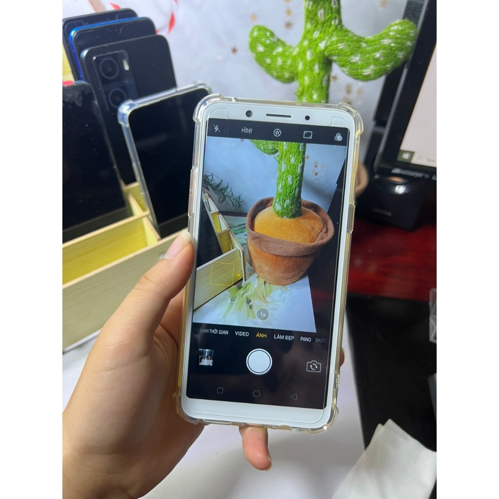 Điện thoại cảm ứng oppo a83 cho người già  màn hình tràn viền camera sắc nét chạy 4G mạnh