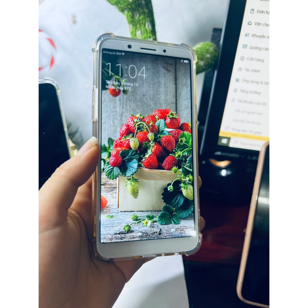 Điện thoại cảm ứng oppo a83 cho người già  màn hình tràn viền camera sắc nét chạy 4G mạnh