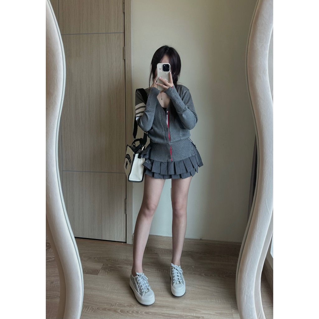 EMPINKCLOTHING - ÁO CDG THO.M KẺ TAY MÀU TRẮNG