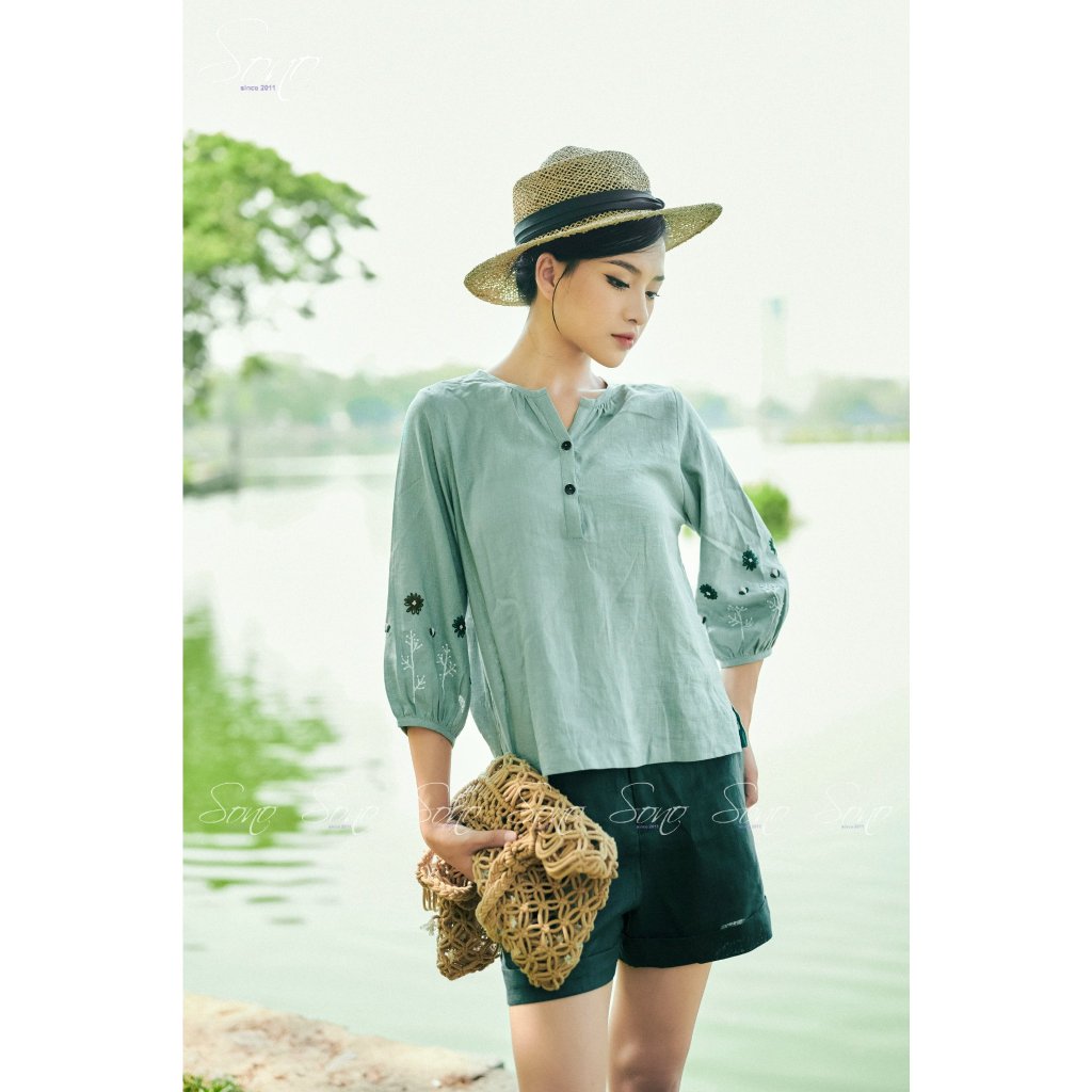 Sono - Áo Thêu 2 Tay Chất Liệu Cao Cấp Tay Lửng Thêu Hoa