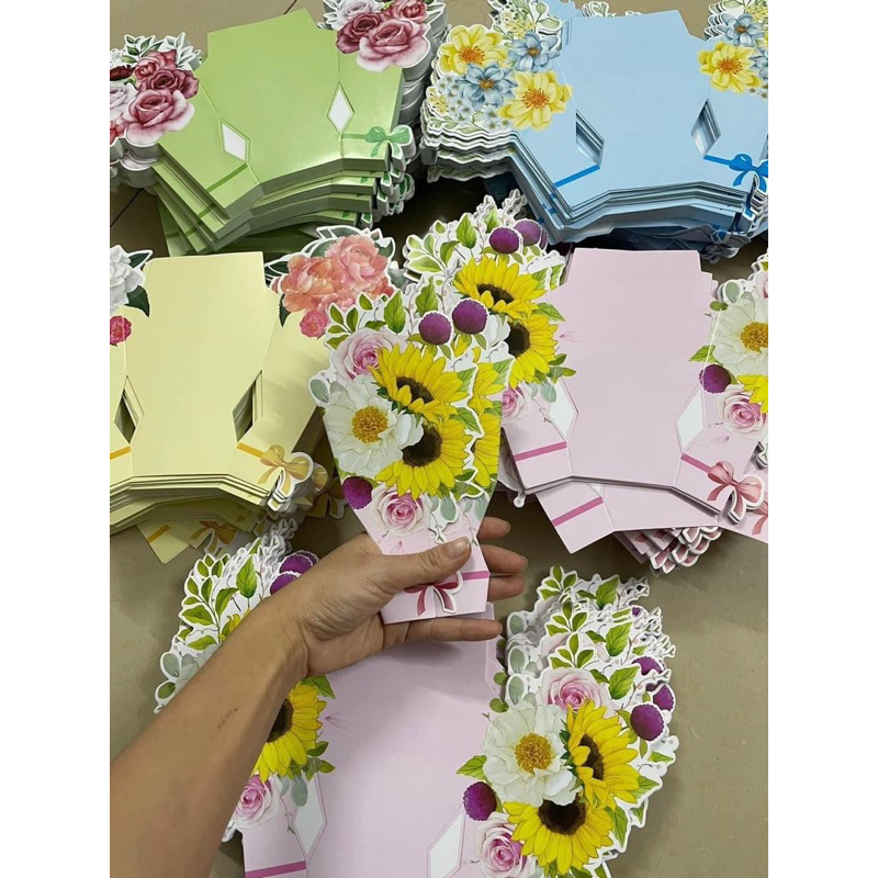 Thiệp bó hoa viết lời chúc