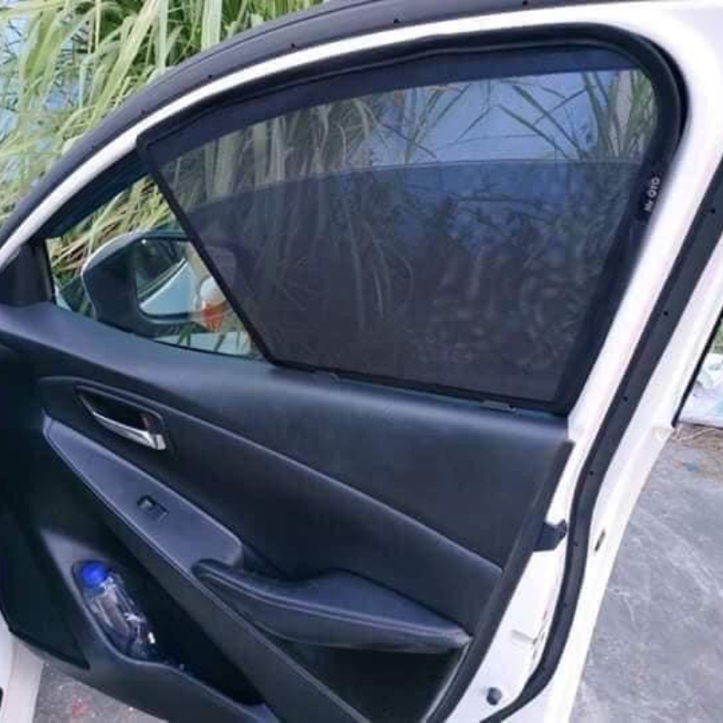 Rèm che nắng theo xe Hyundai Getz - Bộ 4 tấm dính nam châm