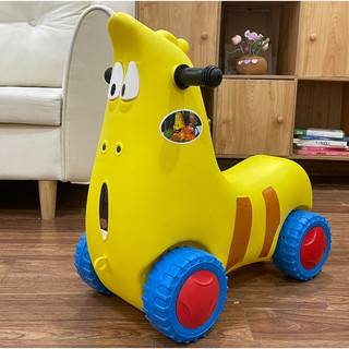 Xe đồ chơi chòi chân larva đáng yêu cho bé
