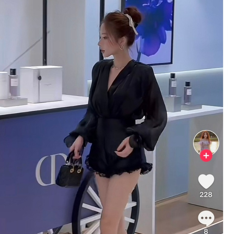 Set bộ nữ, áo voan tơ kèm quần short chất voan sang chảnh Trendy Clothing