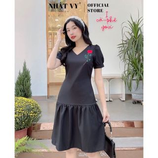 Đầm Đi Chơi NHẬT VY Cổ V Thêu Hoa Tay Phồng Đuôi Cá Chất Kaki Thun Màu Trắng, Đen - D2090
