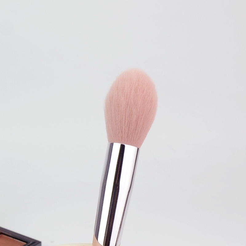 Cọ Má Hồng KIYE Blush Brush Lông Mềm Chuyên Dùng Cho Makeup chuyên nghiệp