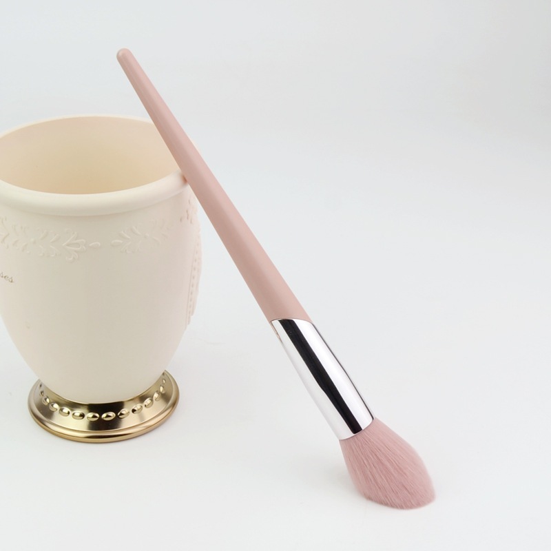 Cọ Má Hồng KIYE Blush Brush Lông Mềm Chuyên Dùng Cho Makeup chuyên nghiệp