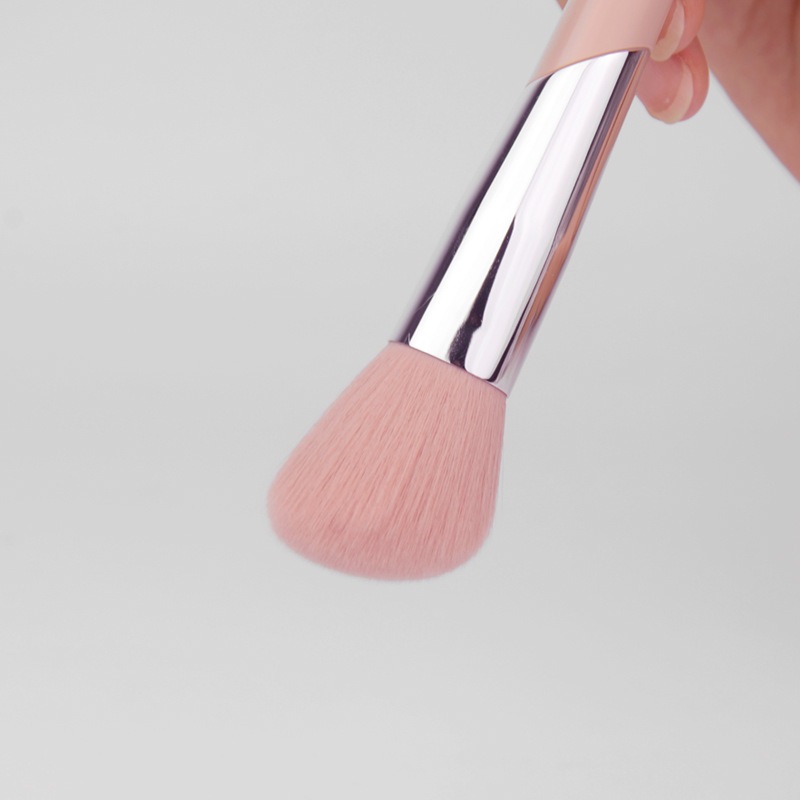 Cọ Đánh Khối Mặt KIYE Lông Mềm Bám Phấn Chuyên Dùng Cho Makeup chuyên nghiệp