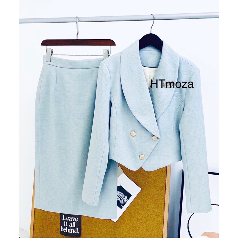 Áo khoác + chân váy thiết kế