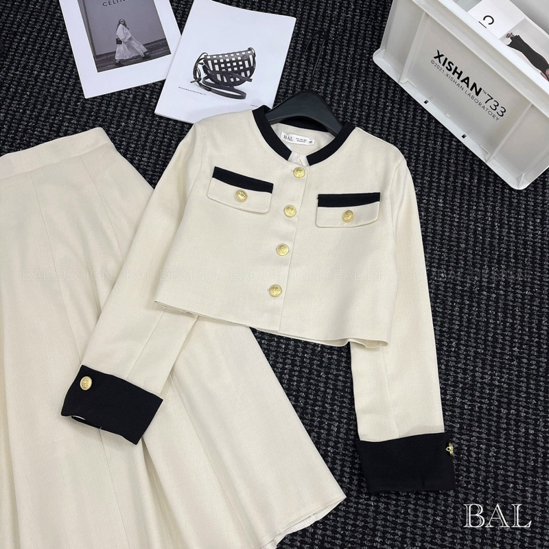 Áo dạ kèm chân váy chữ A hàng L1 đen/trắng