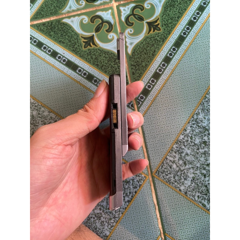 Xác điện thoại Sony Ericsson W910i còn nguon