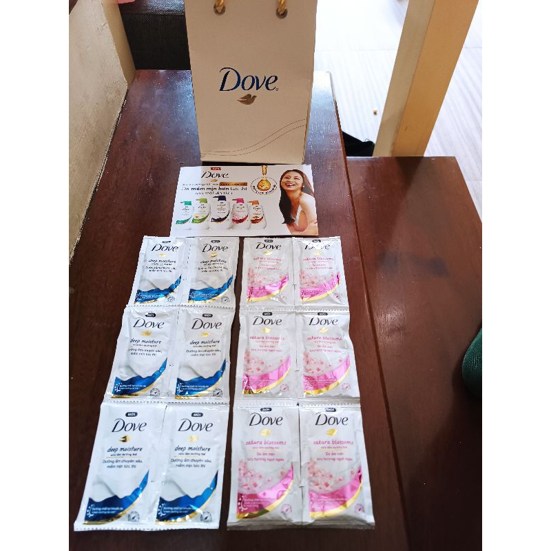 Gói Sữa Tắm Dove combo 12 gói Đựng Trong 1 Túi Xách