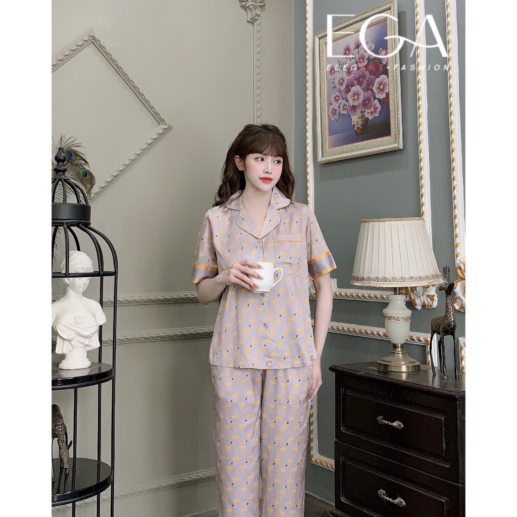Bộ pijama nữ áo cộc quần dài họa tiết chữ chất lụa cao cấp Xumaki Store