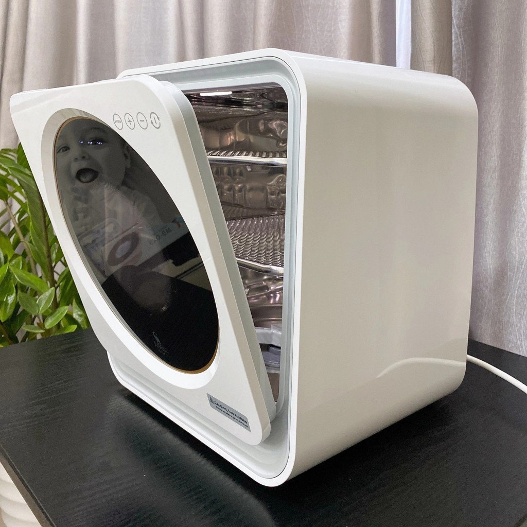 Máy tiệt trùng sấy khô tia UVC và bảo quản bình sữa Moaz BéBé MB025