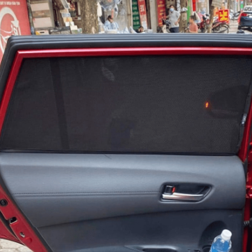 Rèm che nắng theo xe Toyota Corolla Cross - Bộ 4 miếng hút nam châm