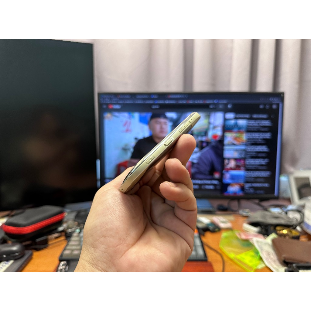 Điện thoại Nokia C7-00 chính hãng