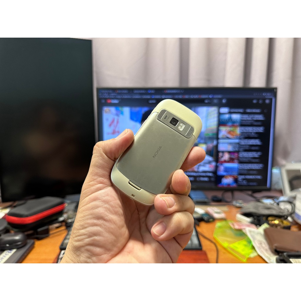 Điện thoại Nokia C7-00 chính hãng