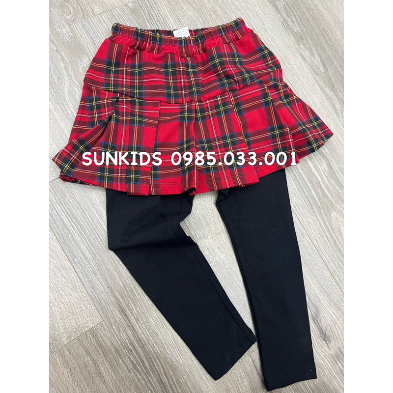 Bộ thu đông bé gái Áo trắng gấu tay bồng chân váy kẻ