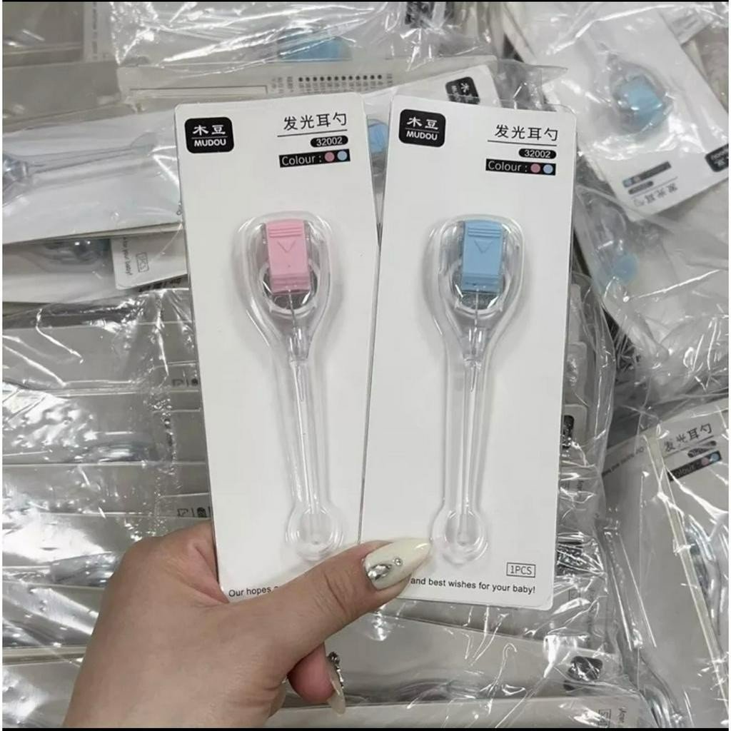 Dụng cụ lấy ráy tai có đèn cho bé BABYKING SHOP