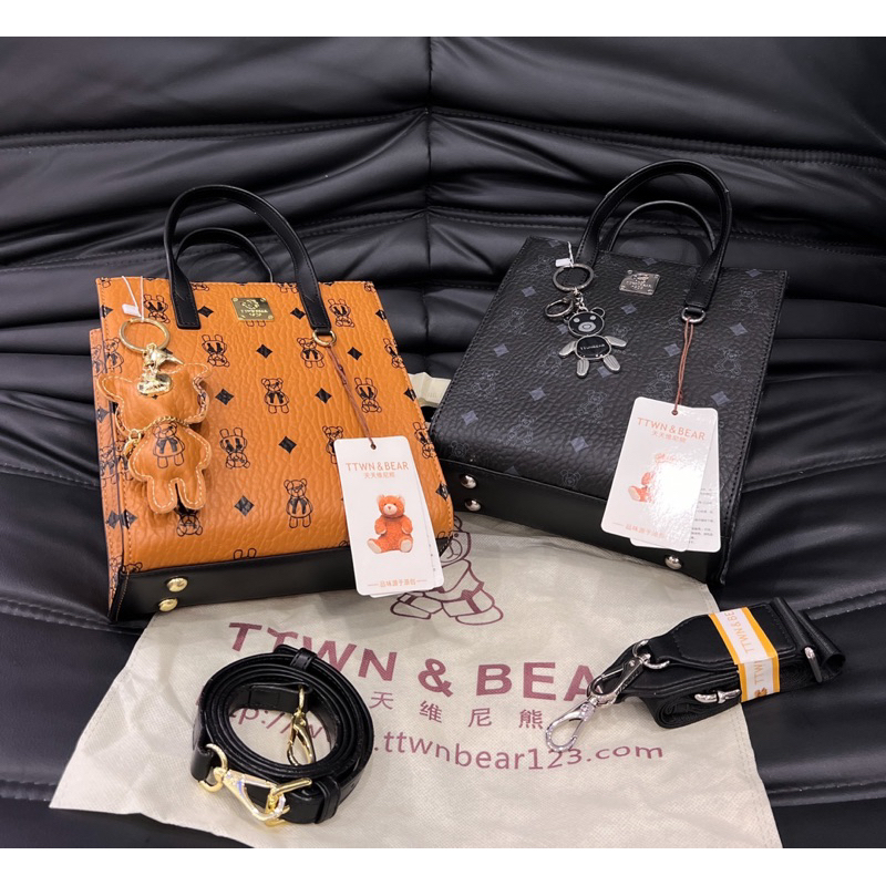 Túi xách TTWN BEAR unisex nam nữ tote vuông kèm móc khoá gấu