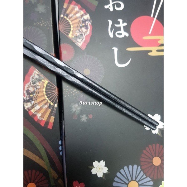 Đũa sợi thủy tinh kháng khuẩn hoa anh đào Sakura bạc - thương hiệu Shikisai - nội địa Nhật Bản_set 5 đôi.
