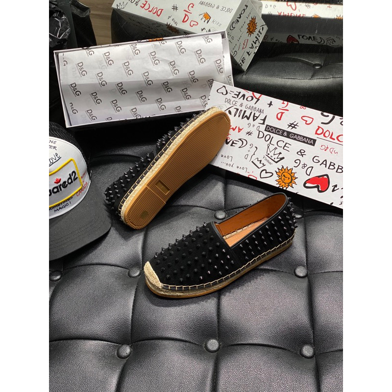 Giày cói đính đinh PP giày đính đinh hot trend 2023