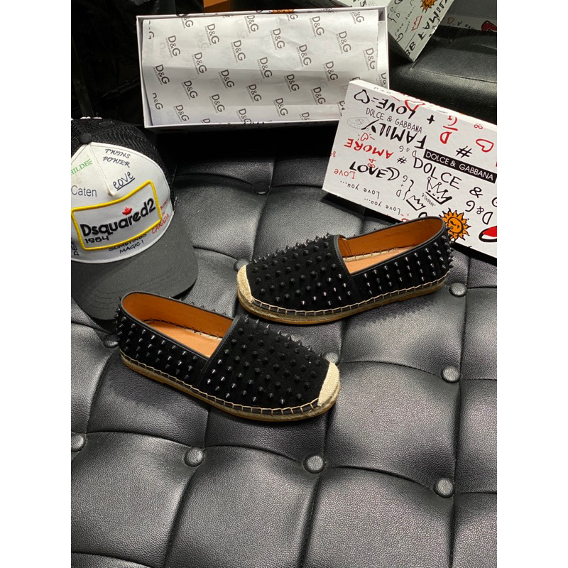 Giày cói đính đinh PP giày đính đinh hot trend 2023