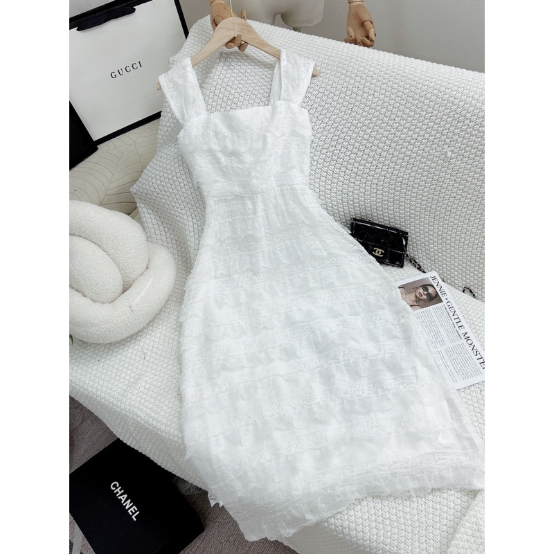 Đầm Tiểu Thư Midi Dáng Dài, Váy Maxi Đi Biển Cổ Tròn Tay Phồng Chất Vải Xô Thêu Kèm Áo Lót Siêu Sang Chảnh và Mát