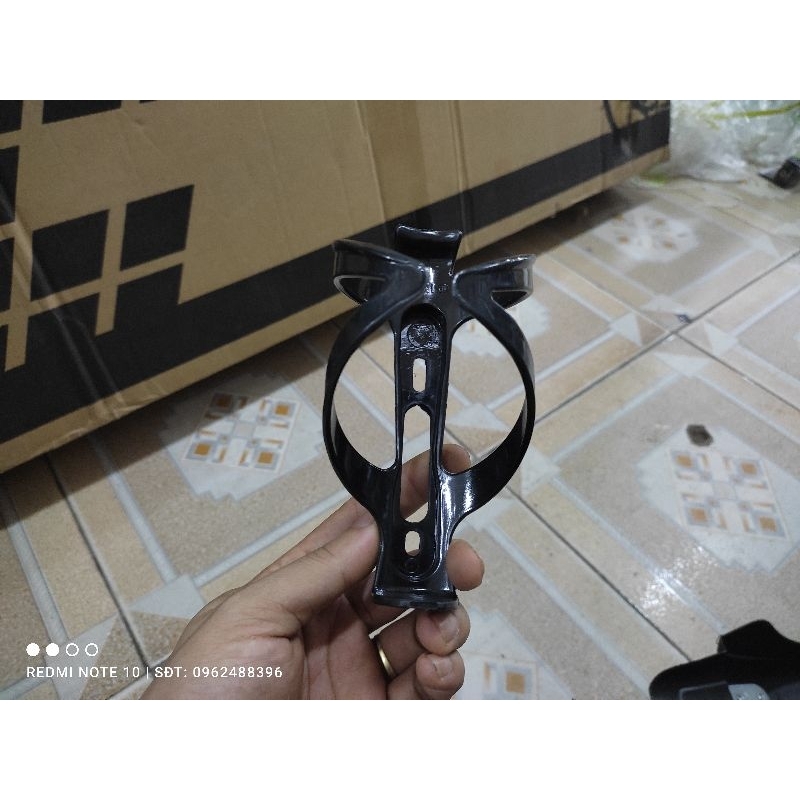 Giá để bình nước cho xe đạp, hàng nhựa dày