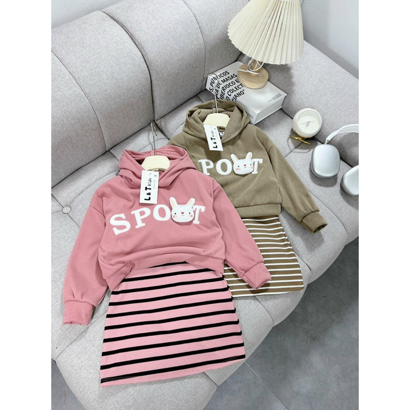 10-28kg set 2ct áo hoodie kèm váy kẻ body cho bé gái