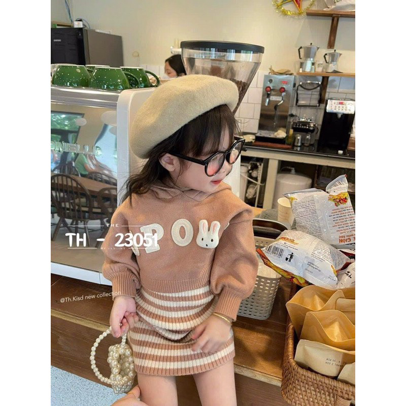 10-28kg set 2ct áo hoodie kèm váy kẻ body cho bé gái