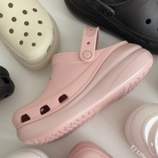 Sục Classic Crush Croc Pink Shimmer Đế 6cm Tặng Kèm Charm