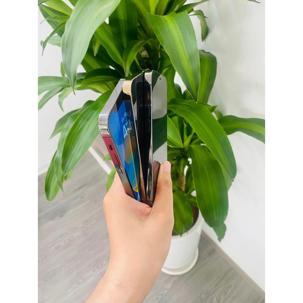 ĐT lướt siêu đẹp* ip  pro max 6gb/256gb - new 99% - bảo hành 12 tháng - đổi trả 7 ngày