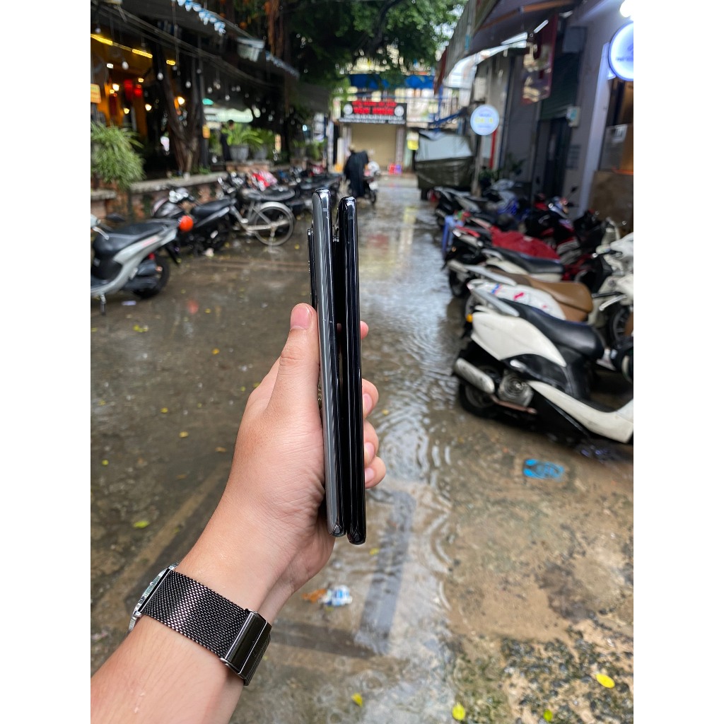 Điện thoại samsung s20 unltra máy đẹp nguyên zin 2 sim ram 12/128g