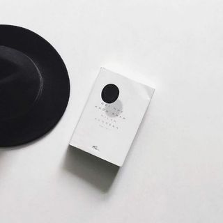 [Mã INBAU253 giảm 25K đơn 149K] Sách - Đời nhẹ khôn kham