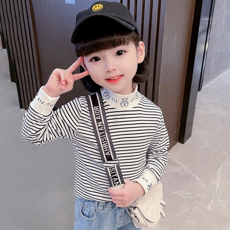 Áo thu đông cho bé gái tay dài cổ cao in gấu kẻ sọc chất vải bo tăm cotton cho bé từ 9 đến 20 kg lovelykid97.store
