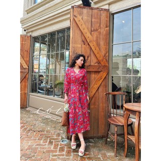 Đầm nút bọc cổ V kèm belt Cói Design