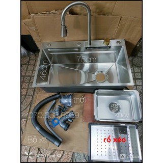 Chậu rửa chén bát 1 hố lớn inox 304 liền vòi xã thác ngang kt 7546 xước b