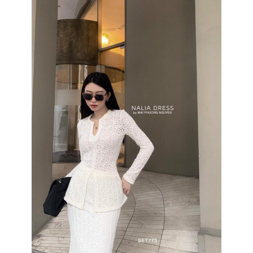 NALIA Jenna - Áo ren cổ chữ V phối chân váy ren thiết kế SET773