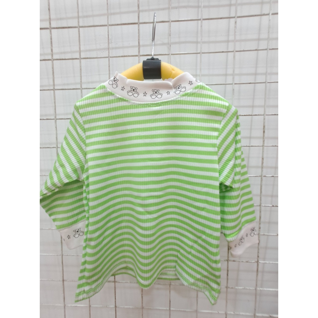 Áo thu đông cho bé gái tay dài cổ cao in gấu kẻ sọc chất vải bo tăm cotton cho bé từ 9 đến 20 kg lovelykid97.store