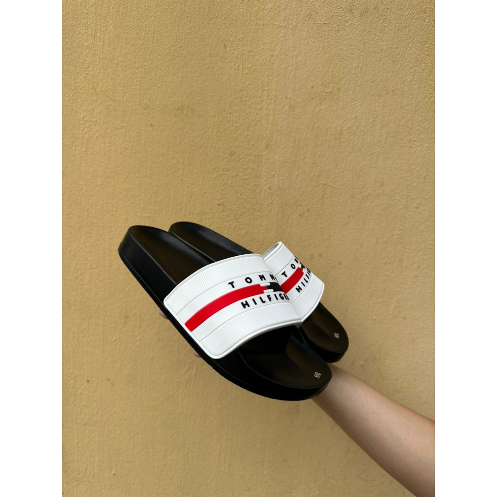 Dép nam quai ngang, dép Hot hiện nay bản quai dập logo nổi TOMMY siêu V I P