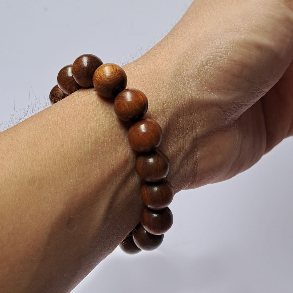 Vòng tay nam, nữ PQ Leather - chuỗi hạt gỗ Bách Xanh cao cấp dành cho nam nữ size 8-10-12-14 ly mùi gỗ thơm lâu dịu nhẹ